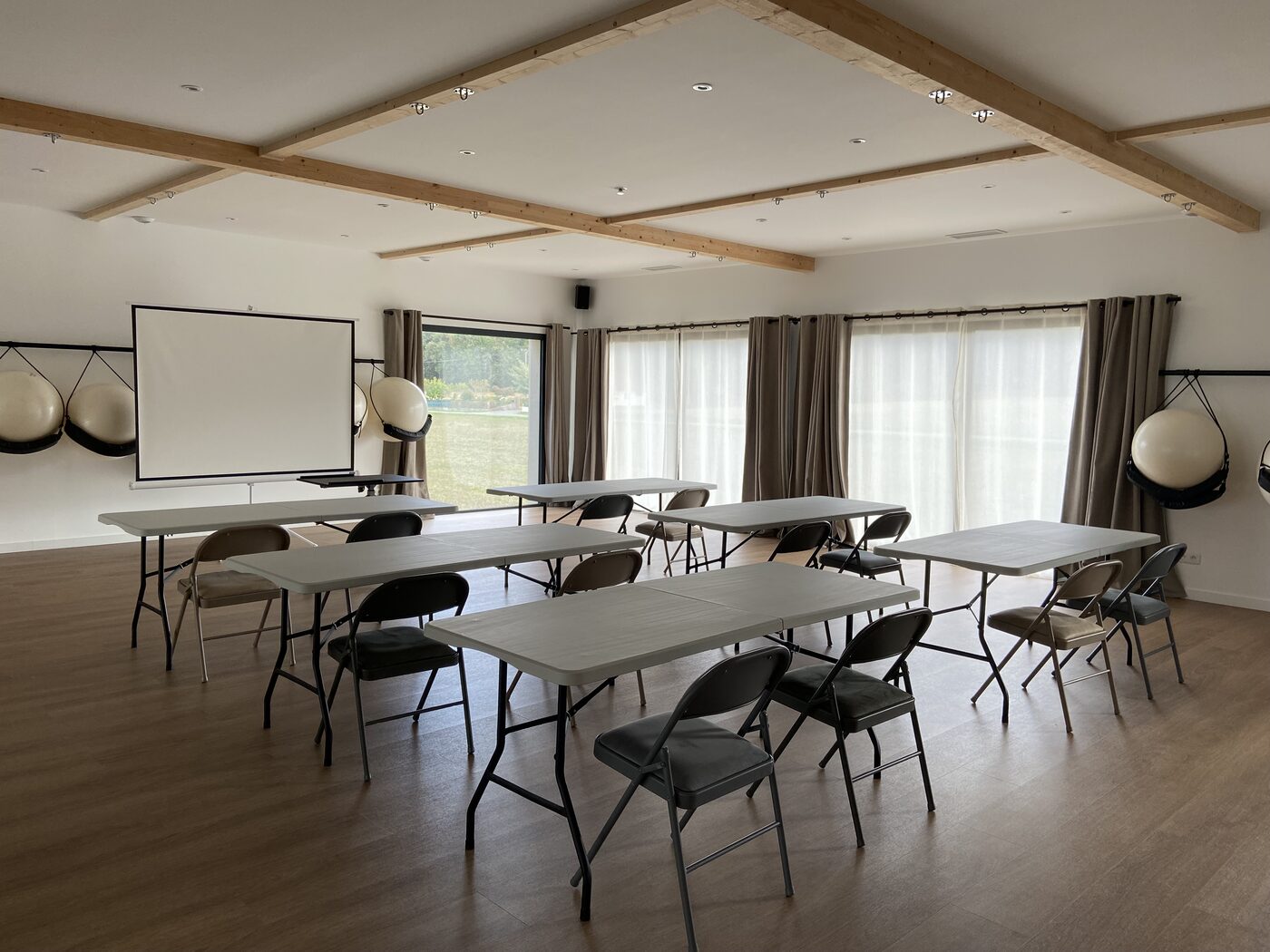 Salle en configuration formation